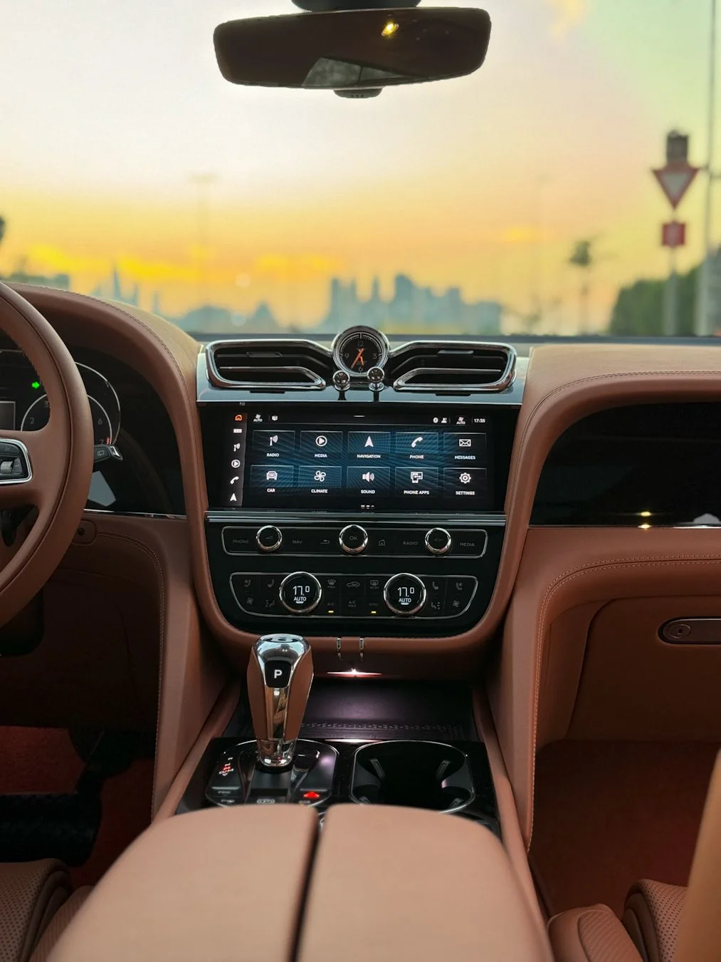 Bentley Bentayga 2024 Black rental in Dubai thumbnail 7