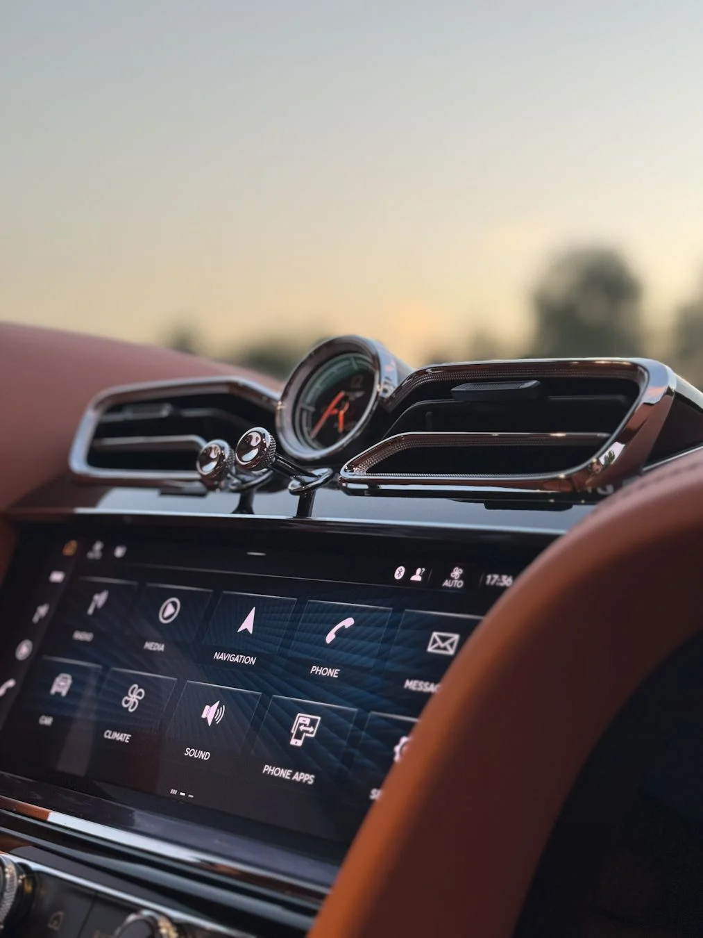 Bentley Bentayga 2024 Black rental in Dubai thumbnail 10