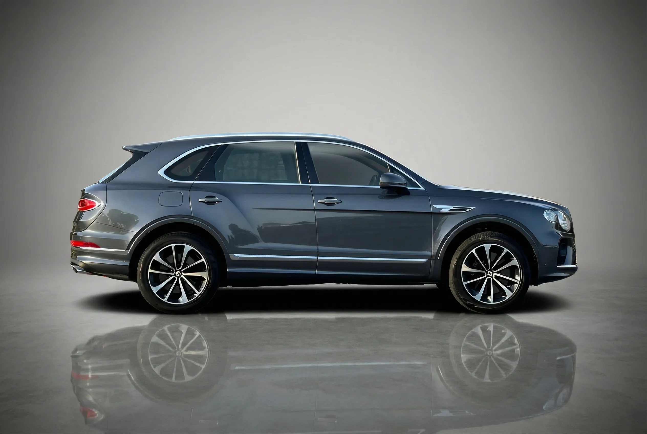 Bentley Bentayga 2024 Grey rental in Dubai thumbnail 3