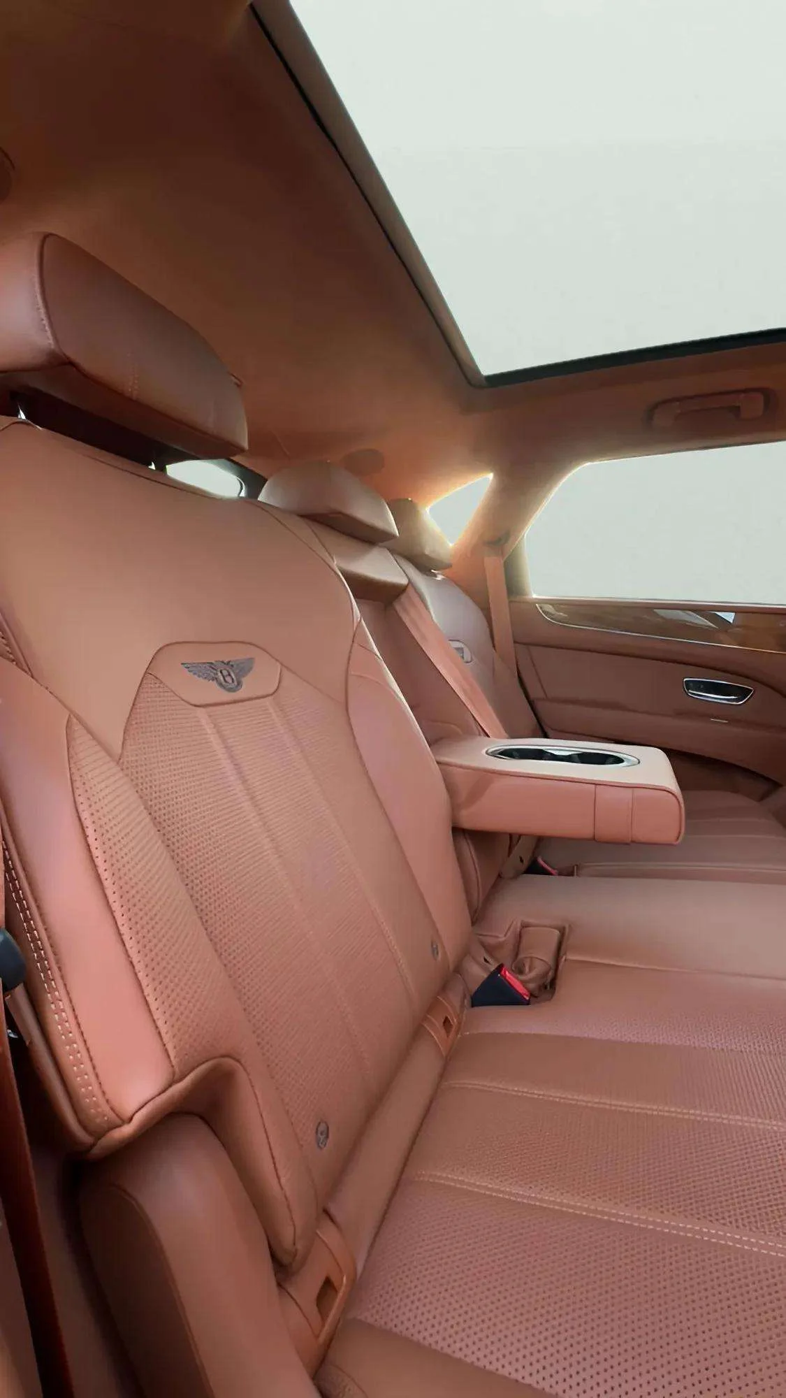 Bentley Bentayga 2024 Grey rental in Dubai thumbnail 8