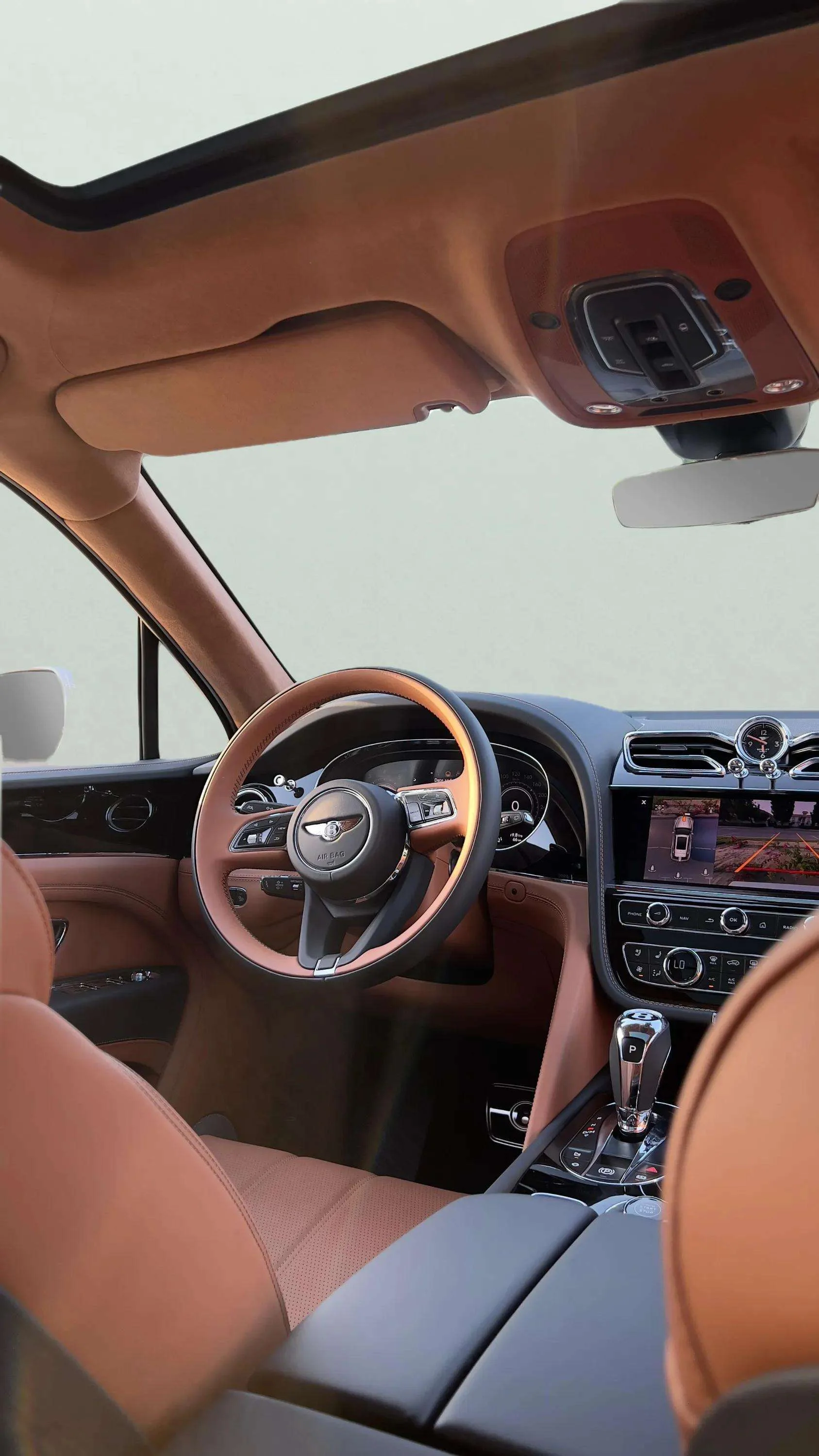 Bentley Bentayga 2025 White rental in Dubai thumbnail 6