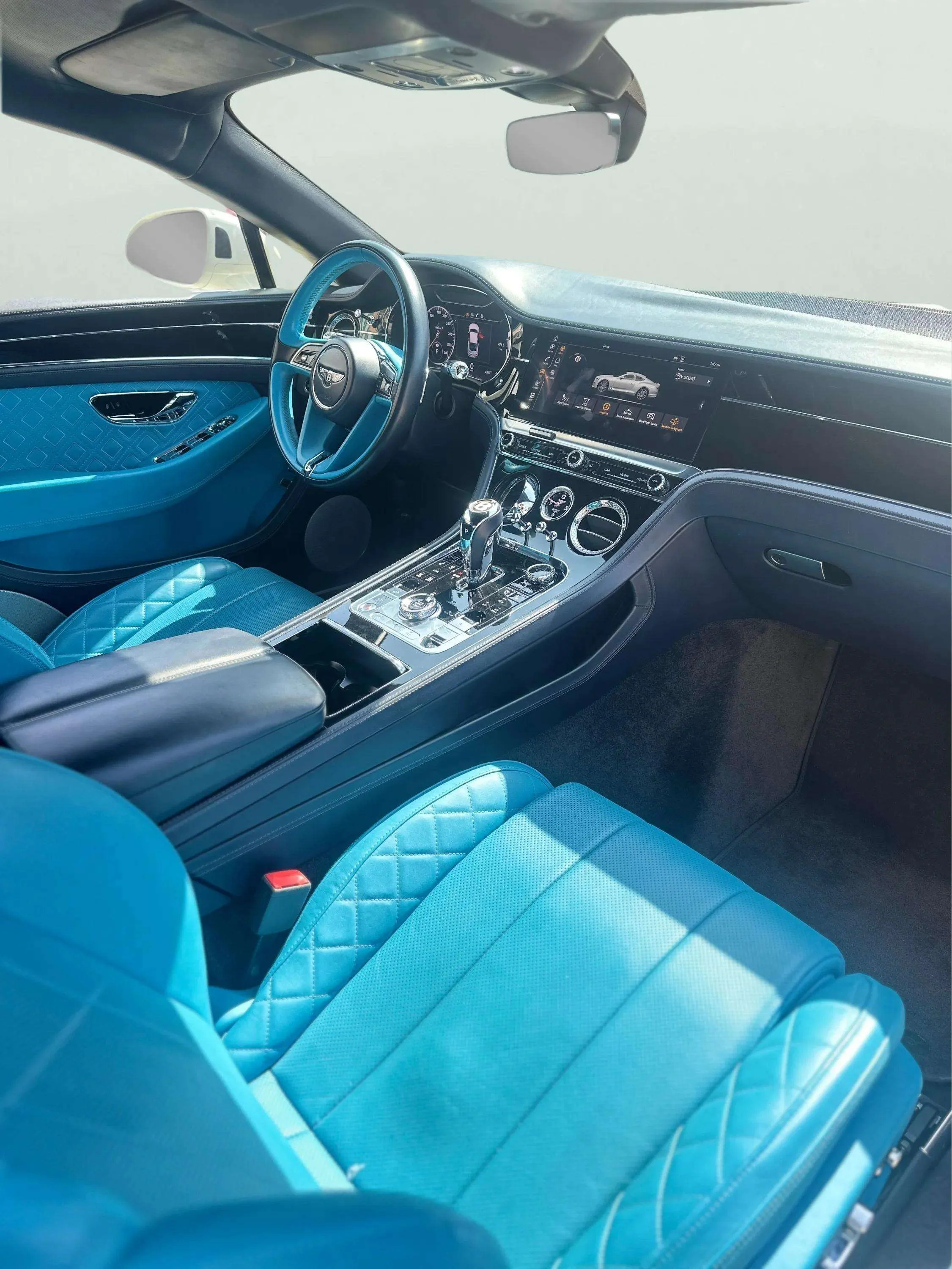 Bentley Continental Gt 2023 White rental in Dubai thumbnail 4