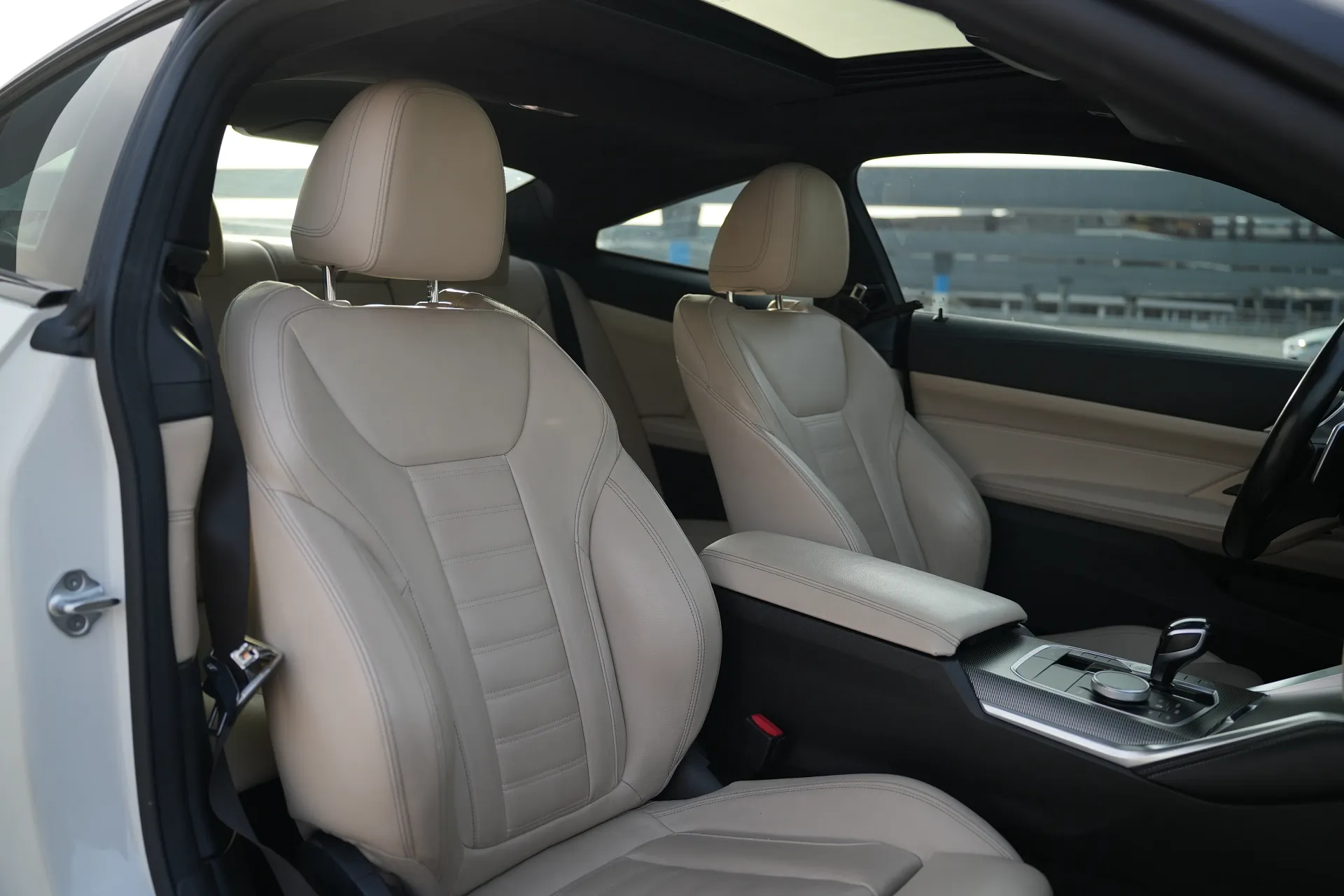 Bmw M440i 2023 White rental in Dubai thumbnail 6