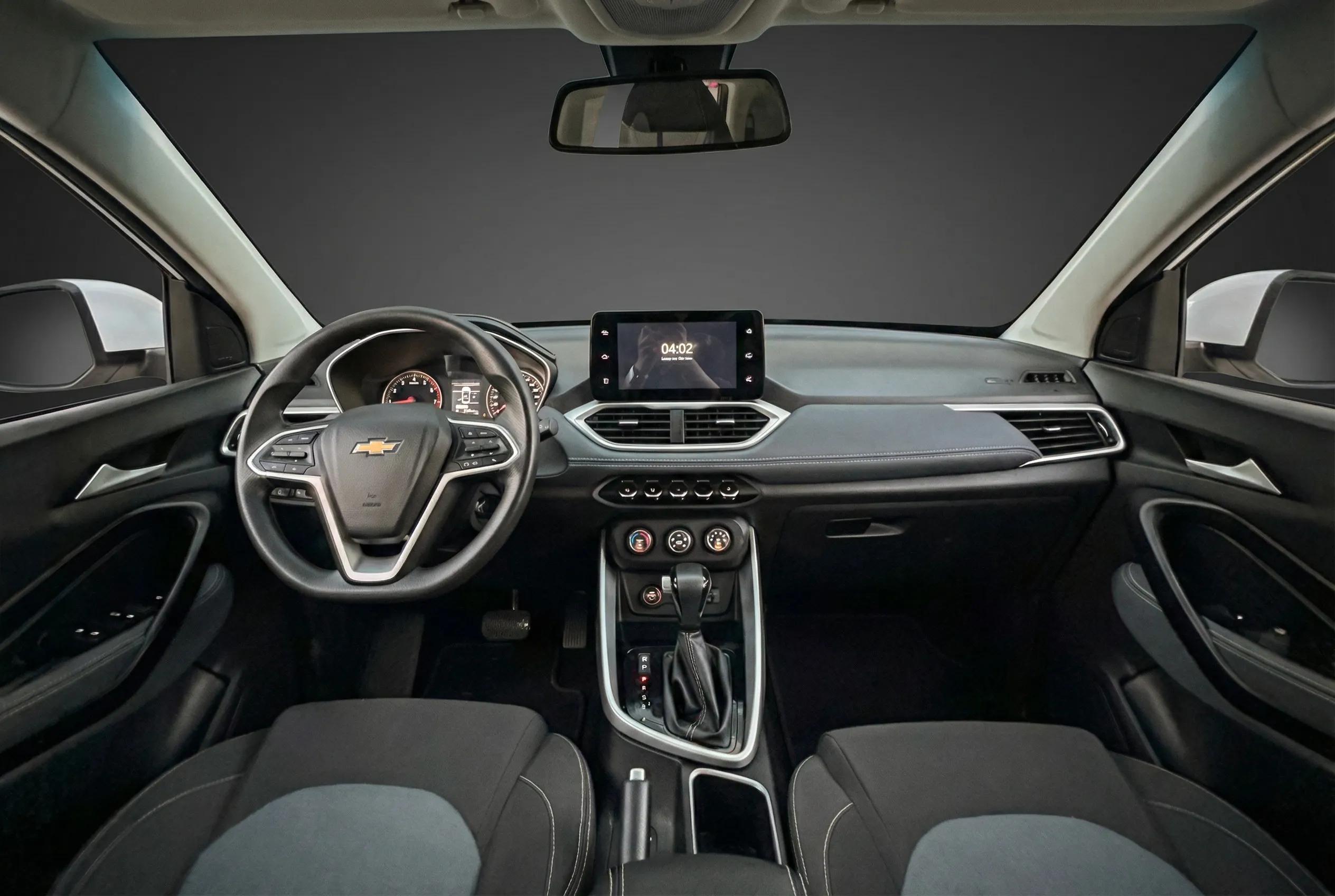 Chevrolet Captiva 2023 White rental in Dubai thumbnail 4