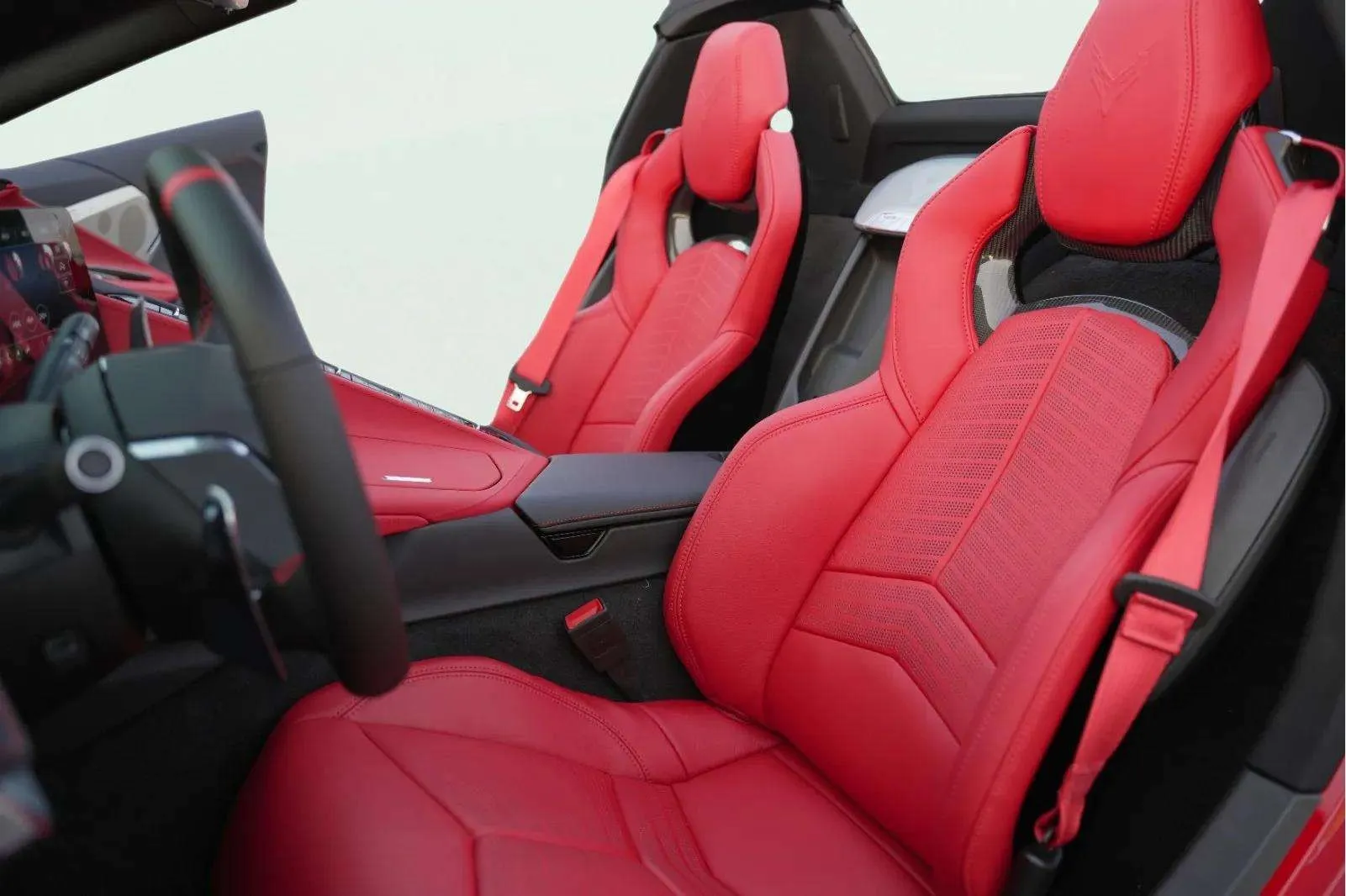 Chevrolet Corvette 2023 White rental in Dubai thumbnail 4