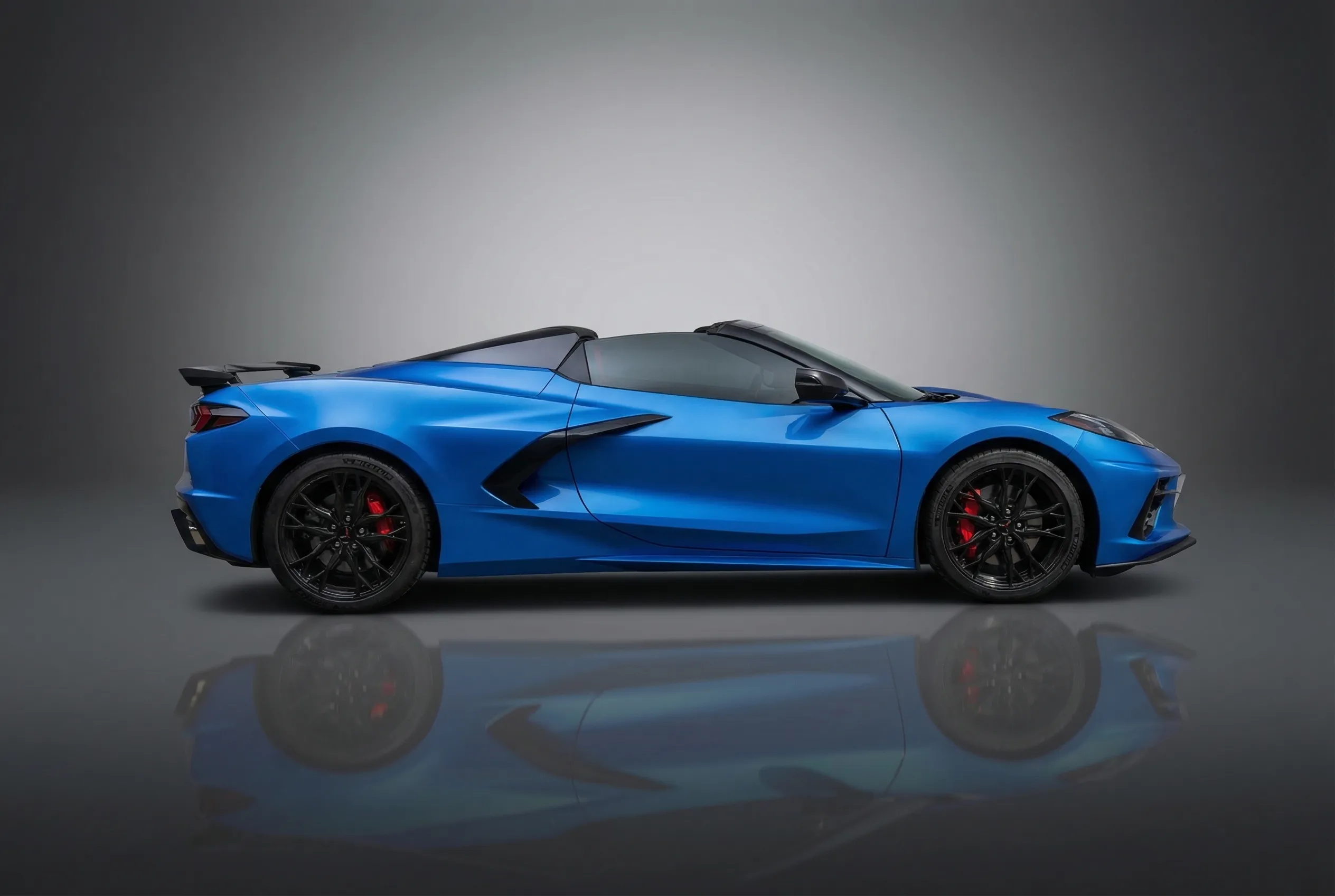 Chevrolet Corvette 2026 Blue rental in Dubai thumbnail 4