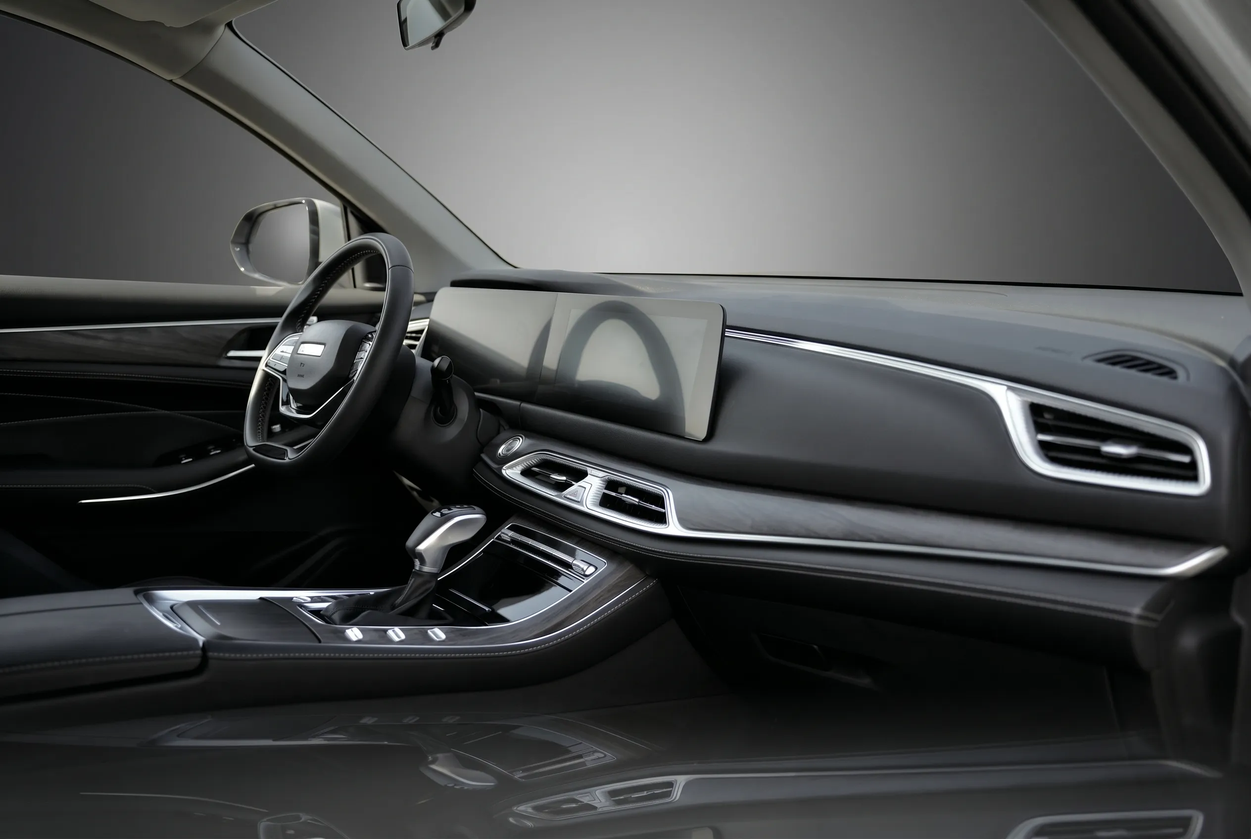 Dfsk Fengon Ix5 2024 Grey rental in Dubai thumbnail 7