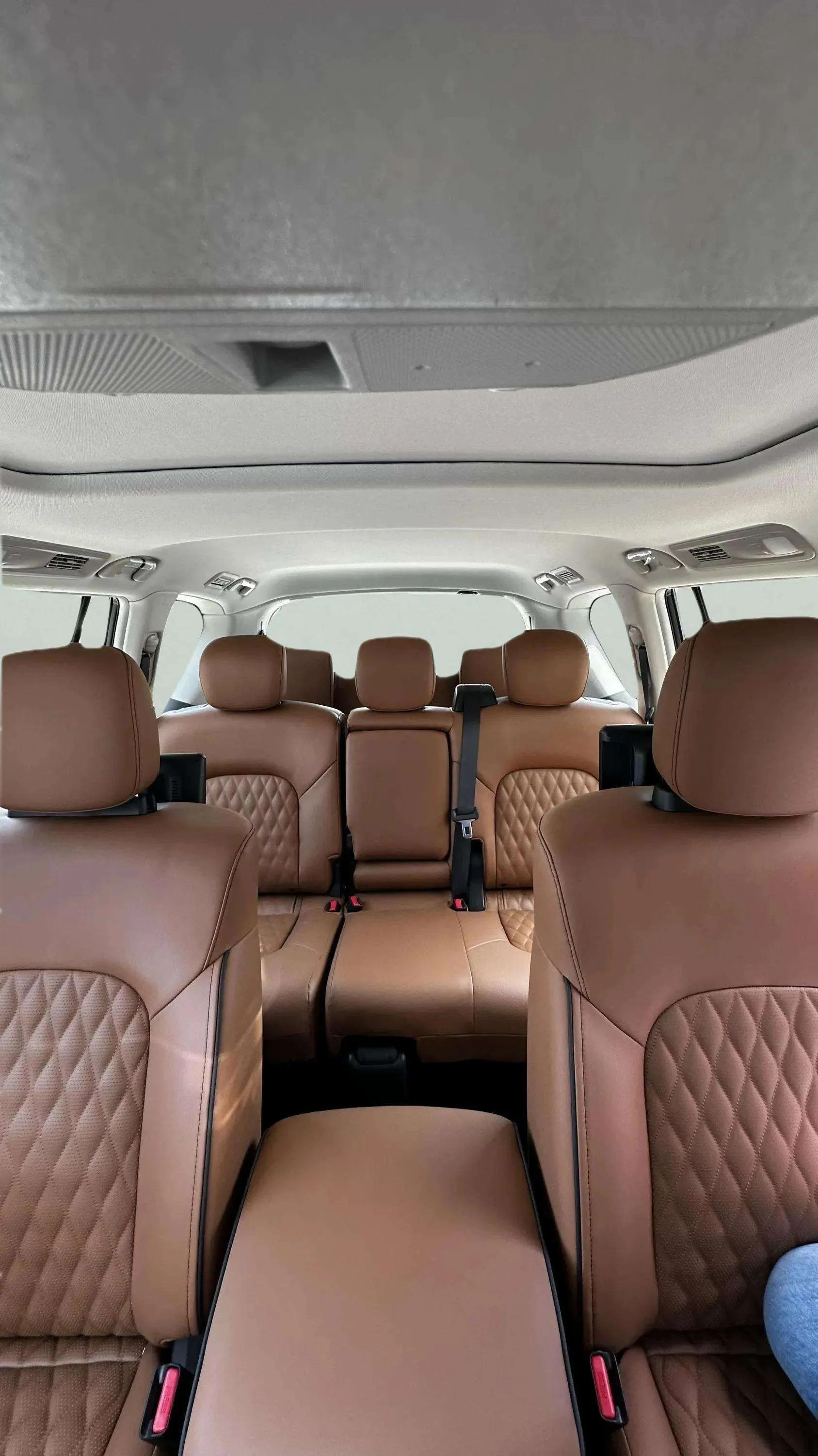 Infiniti Qx80 2024 White rental in Dubai thumbnail 3