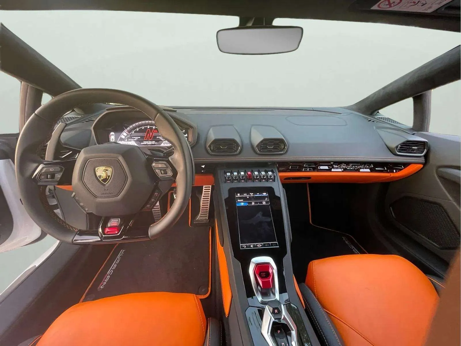 Lamborghini Huracan Evo Coupe 2021 White rental in Dubai thumbnail 4