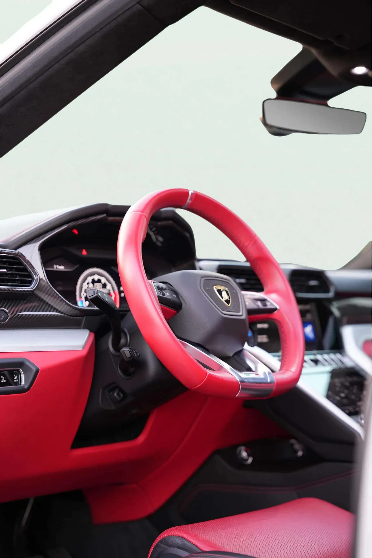 Lamborghini Urus 2020 Grey rental in Dubai thumbnail 5