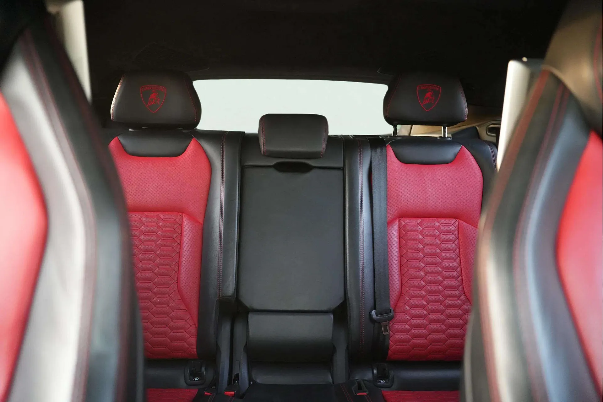 Lamborghini Urus 2021 White rental in Dubai thumbnail 7