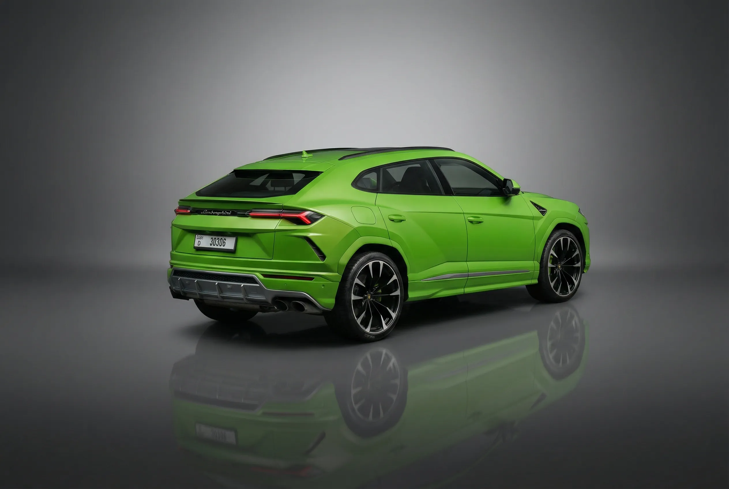 Lamborghini Urus 2023 Green rental in Dubai thumbnail 5