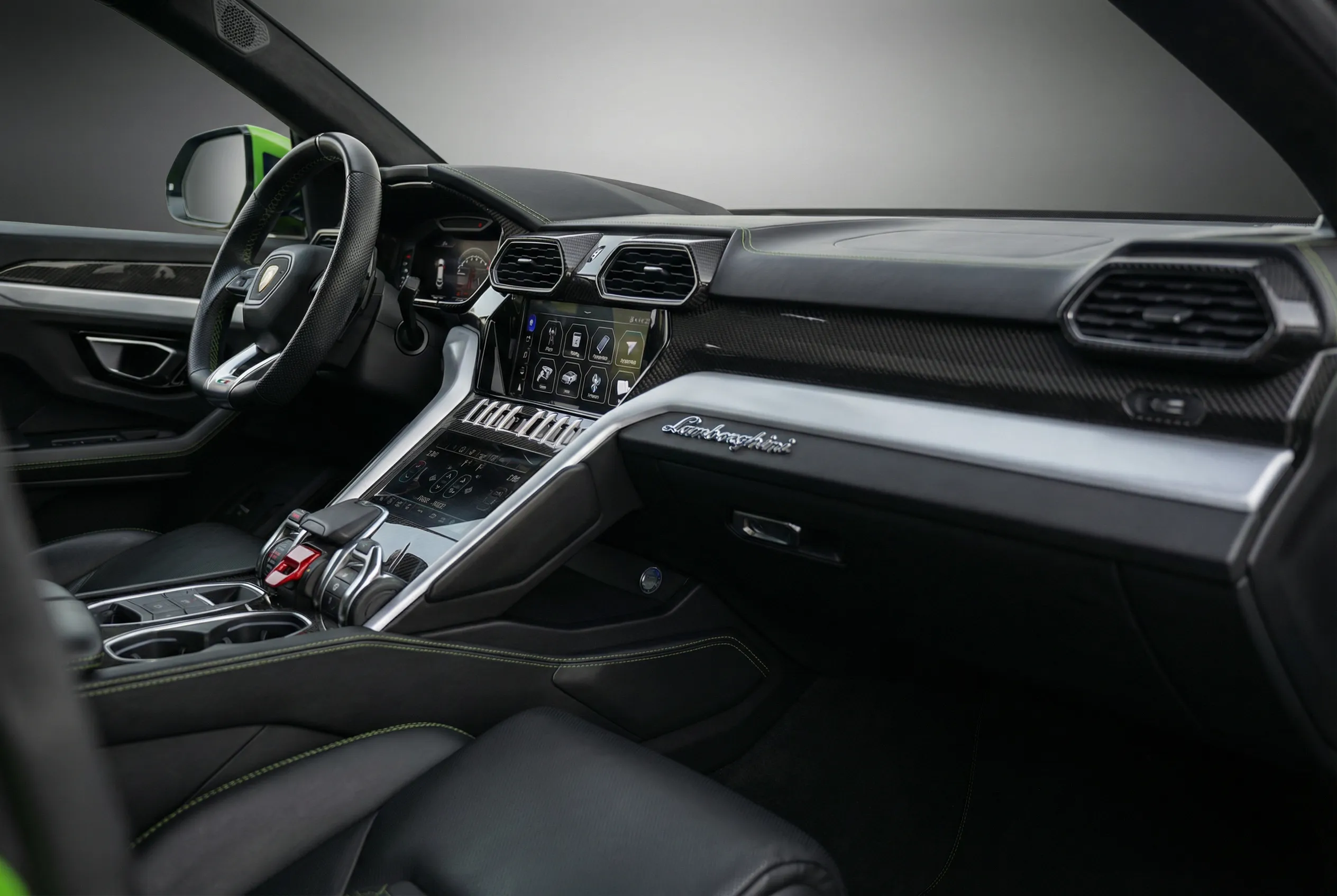 Lamborghini Urus 2023 Green rental in Dubai thumbnail 4