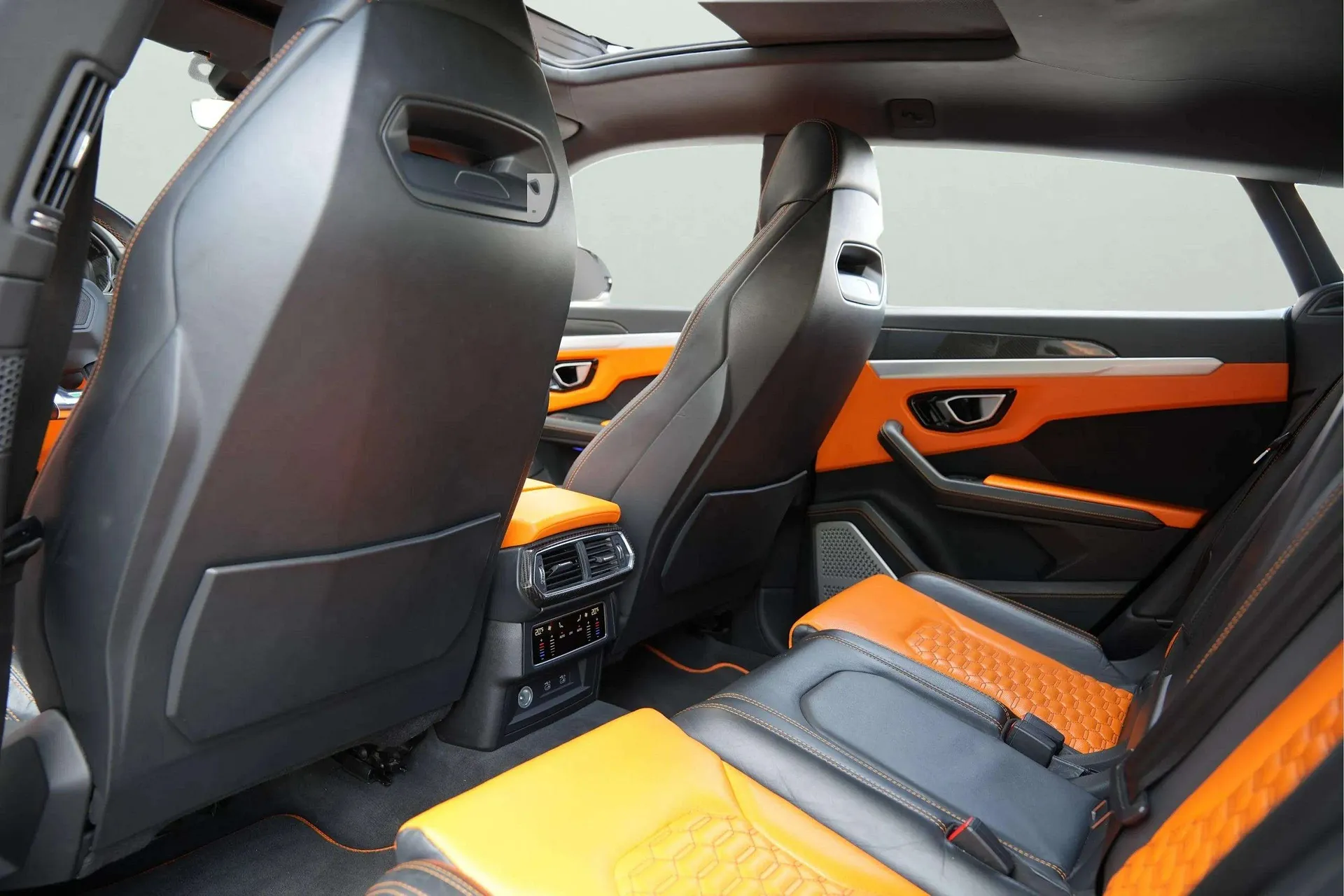 Lamborghini Urus 2022 White rental in Dubai thumbnail 7