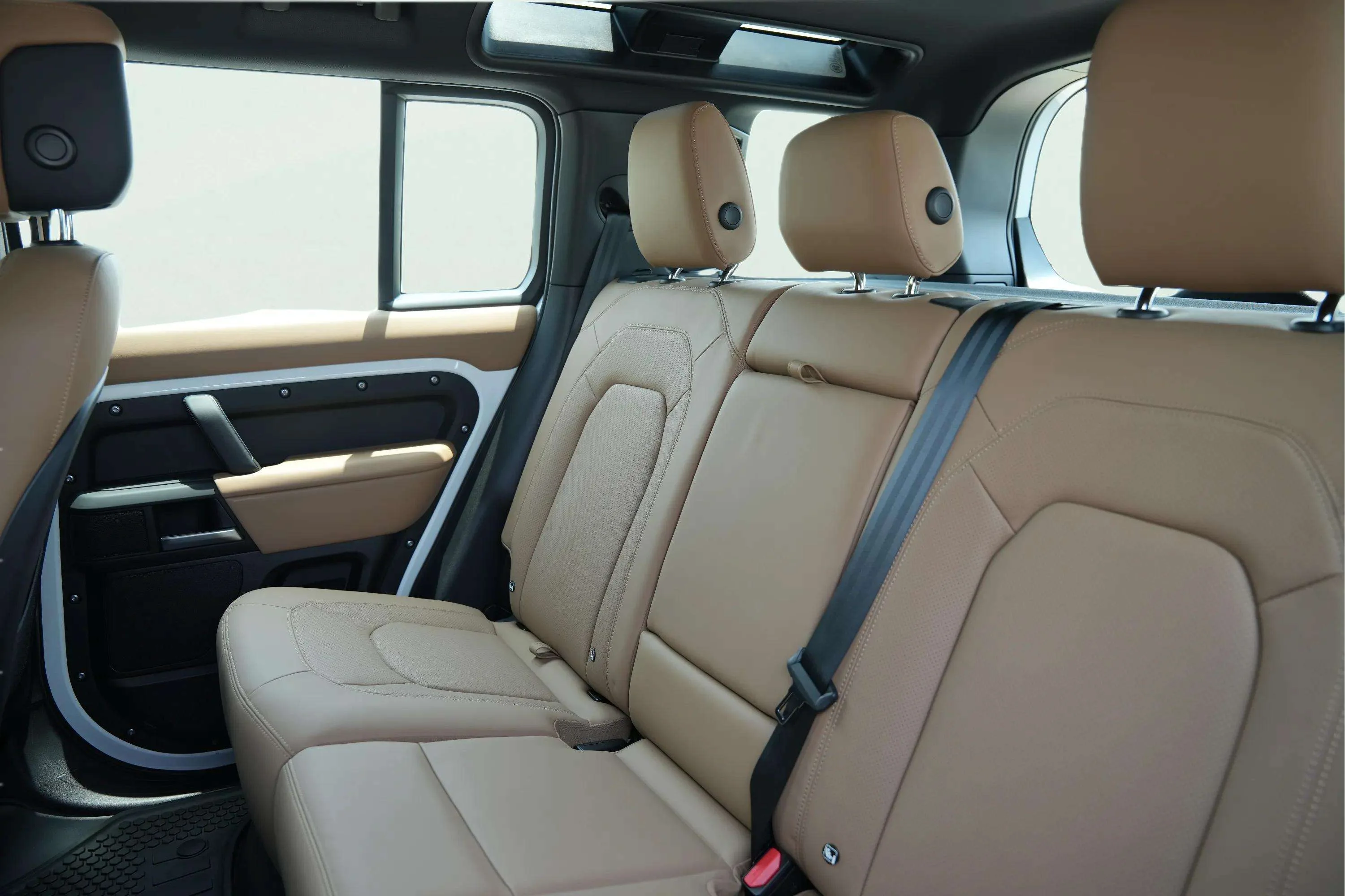 Land Rover Defender 2025 White rental in Dubai thumbnail 6