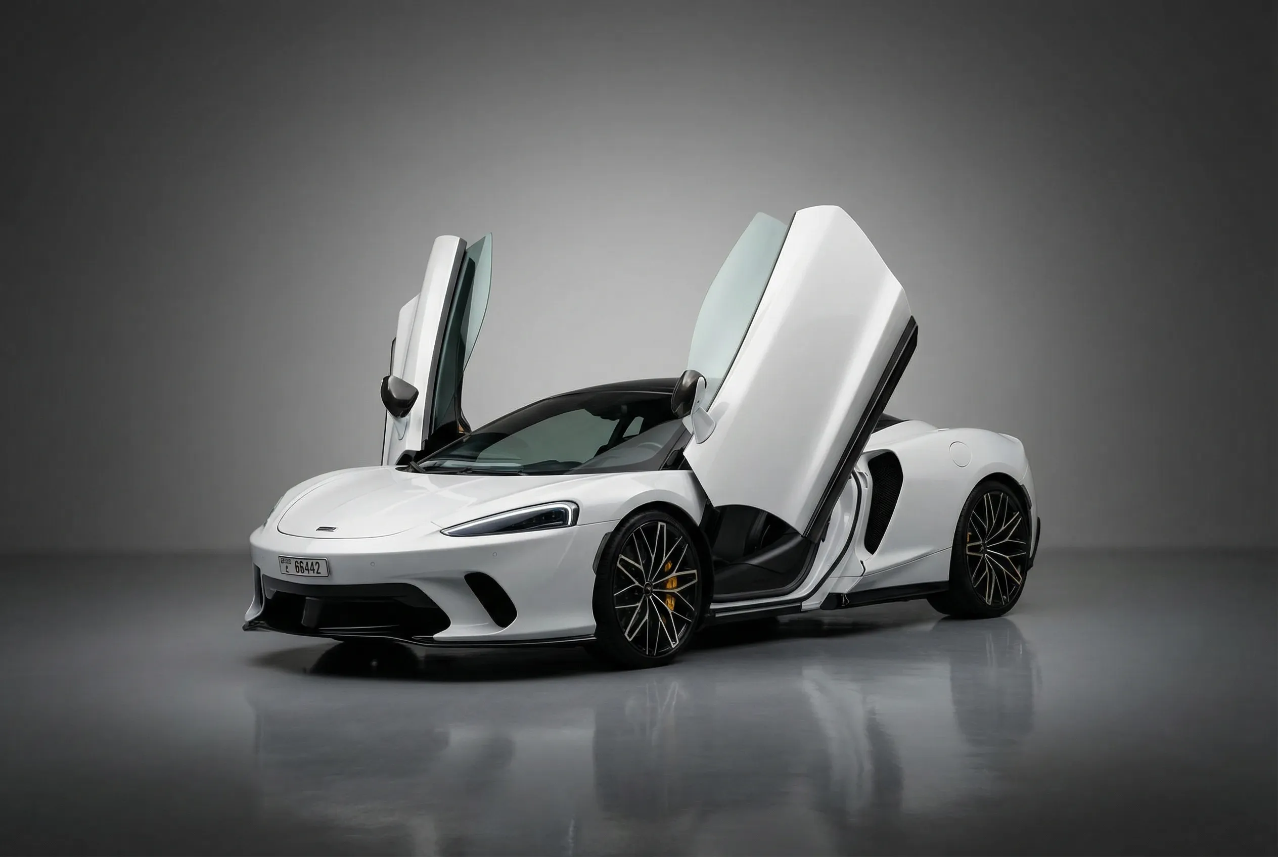 Mclaren Gt 2025 Grey rental Dubai