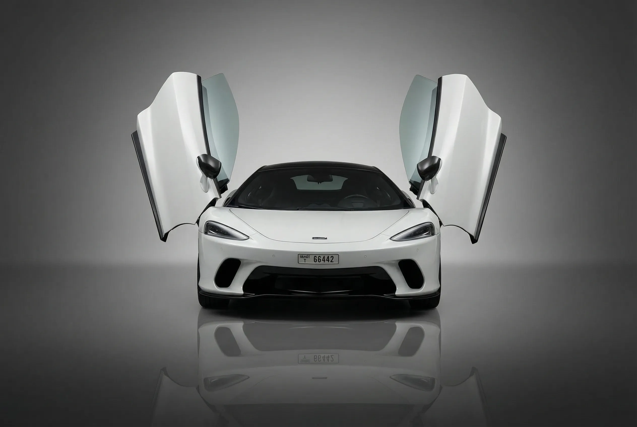 Mclaren Gt 2025 Grey rental in Dubai thumbnail 2