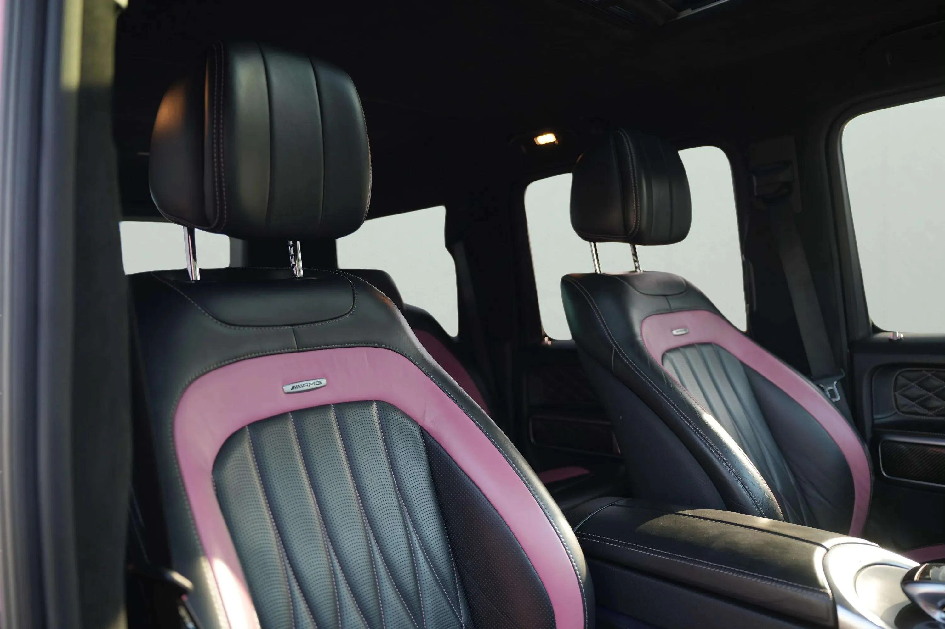 Mercedes G500 2021 Pink rental in Dubai thumbnail 7