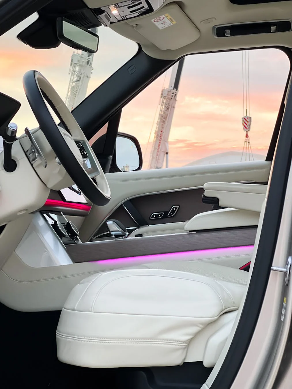 Range Rover - Image 4