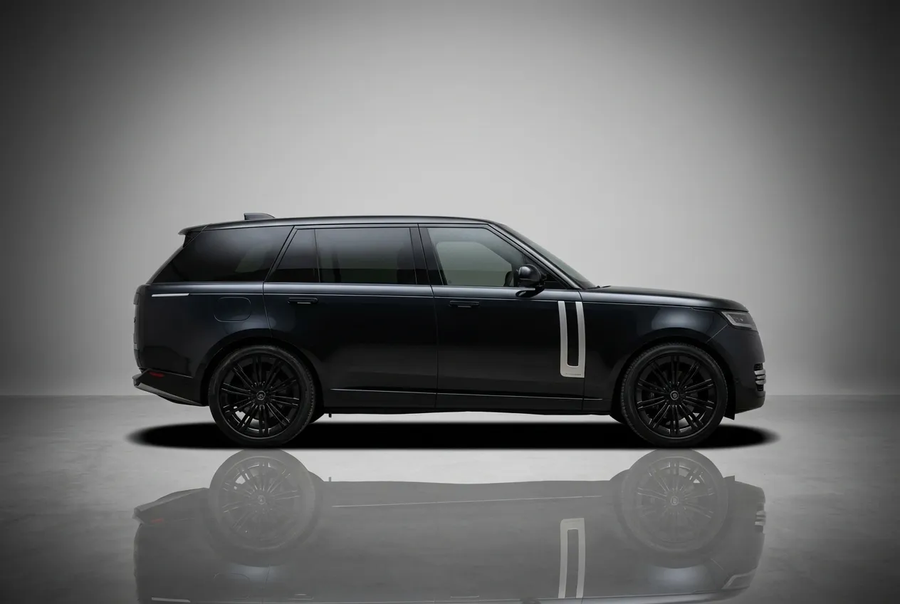 Land Rover Range Rover 7 Seats 2024 Black rental in Dubai thumbnail 3