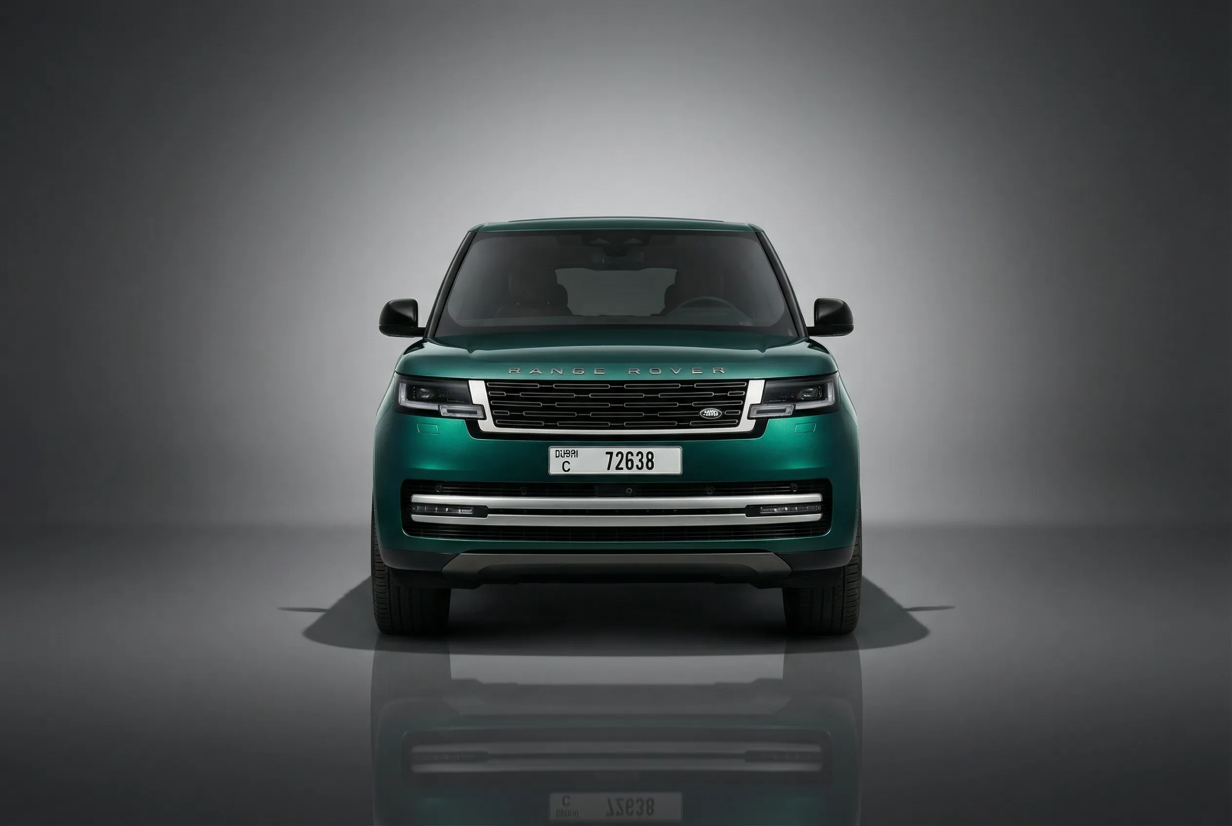 Land Rover Range Rover Autobiography 2023 Green rental Dubai
