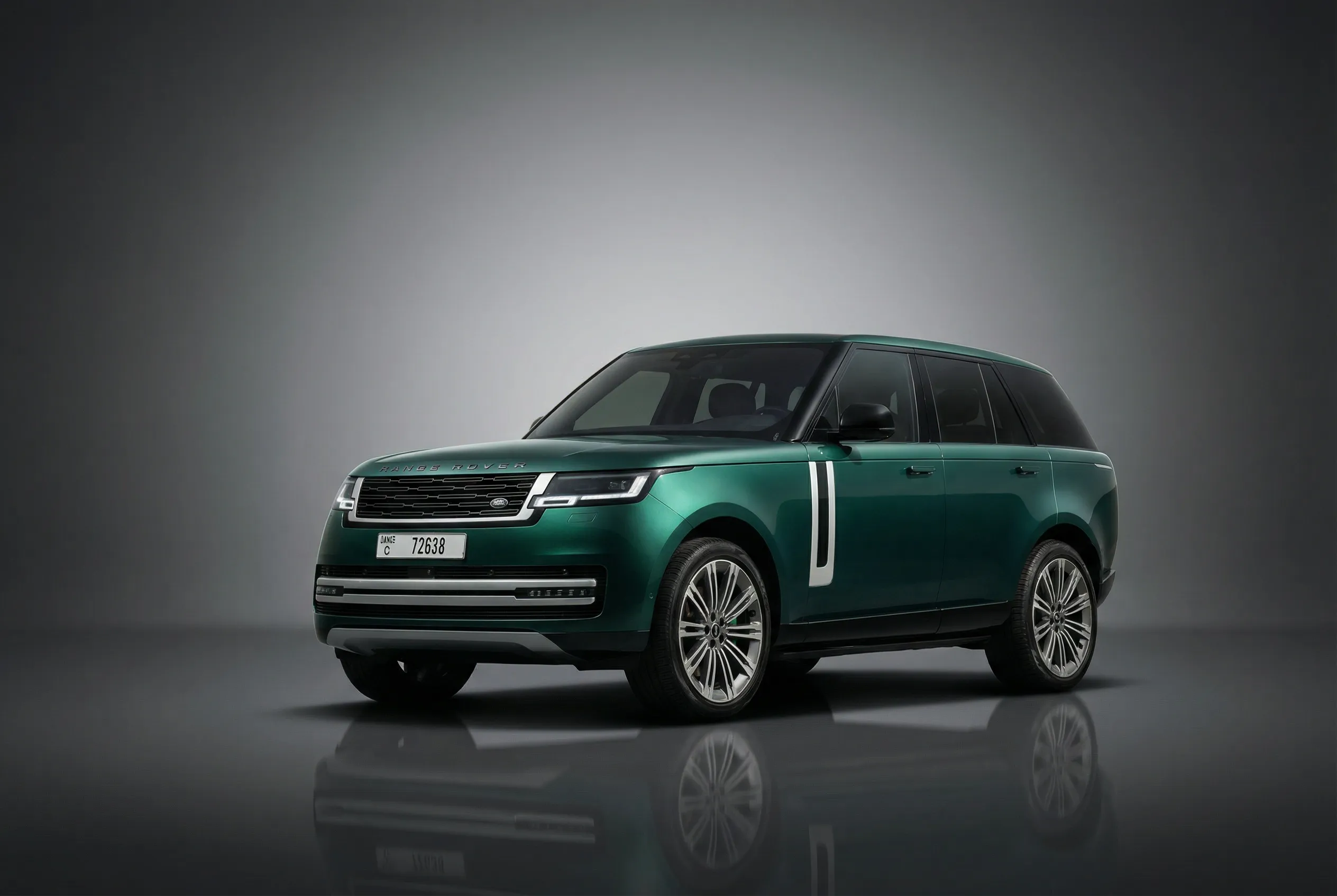 Land Rover Range Rover Autobiography 2023 Green rental in Dubai thumbnail 2
