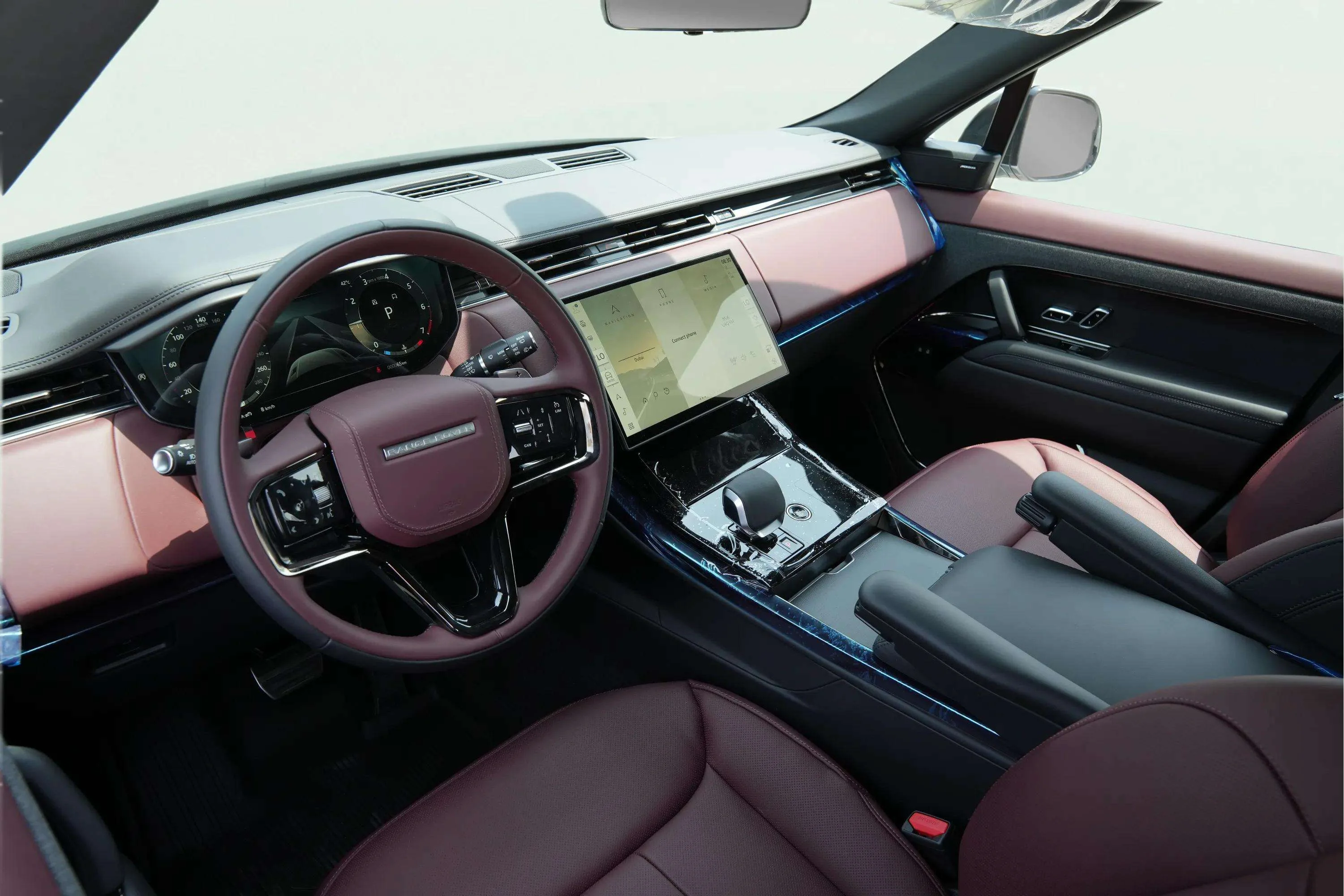 Land Rover Range Rover Sport 2025 White rental in Dubai thumbnail 7
