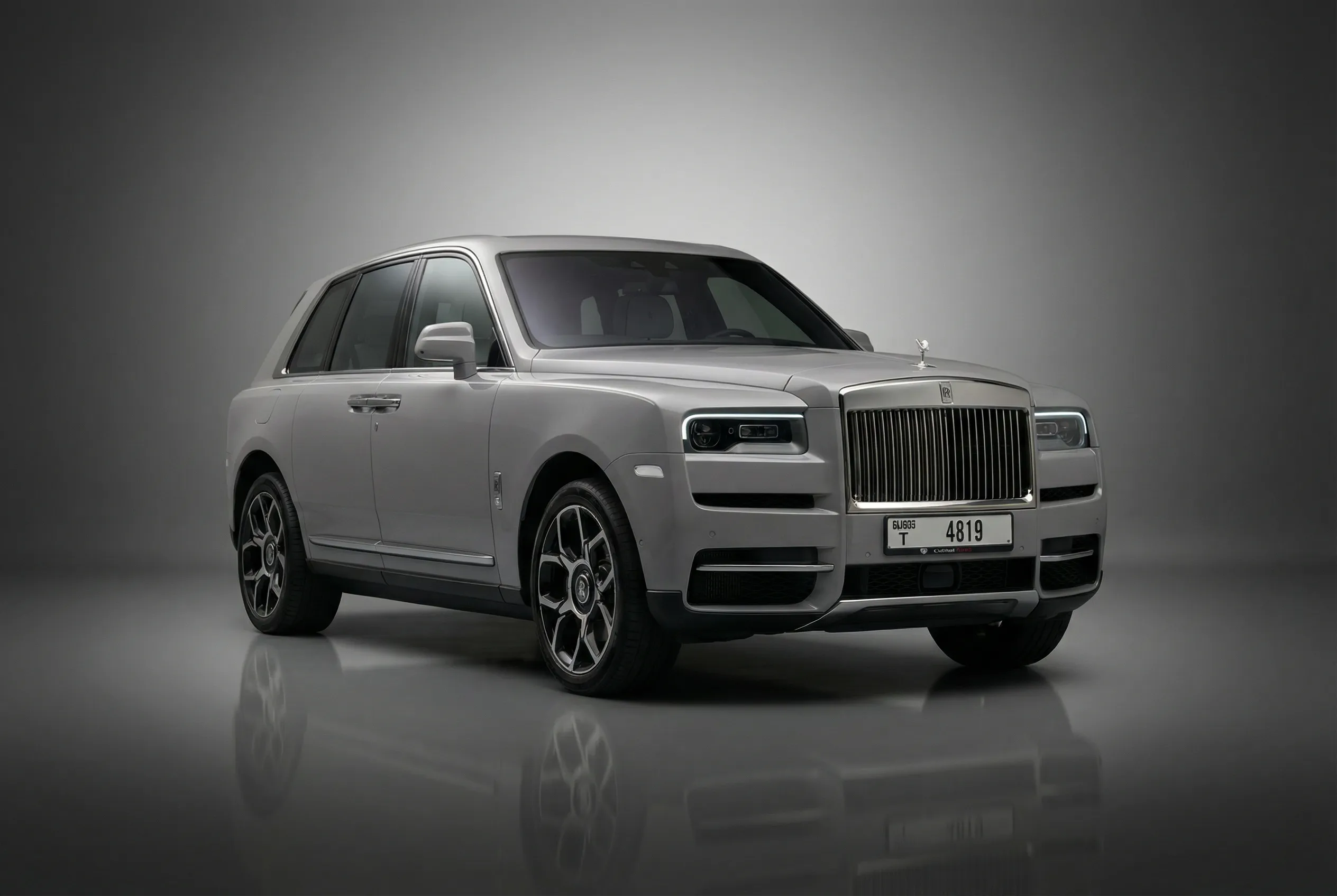 Rolls Royce Cullinan Black Badge 2025 Grey rental in Dubai thumbnail 2