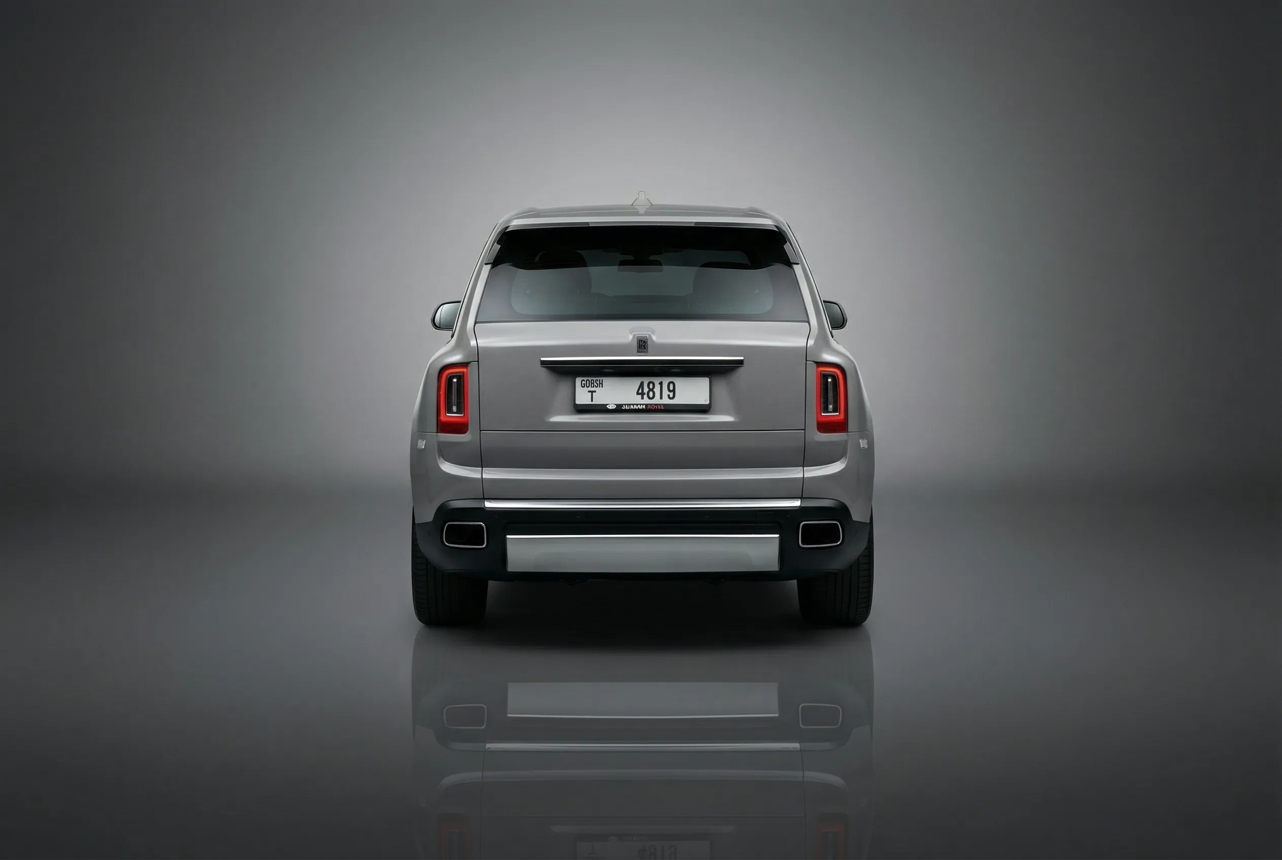 Rolls Royce Cullinan Black Badge 2025 Grey rental in Dubai thumbnail 3