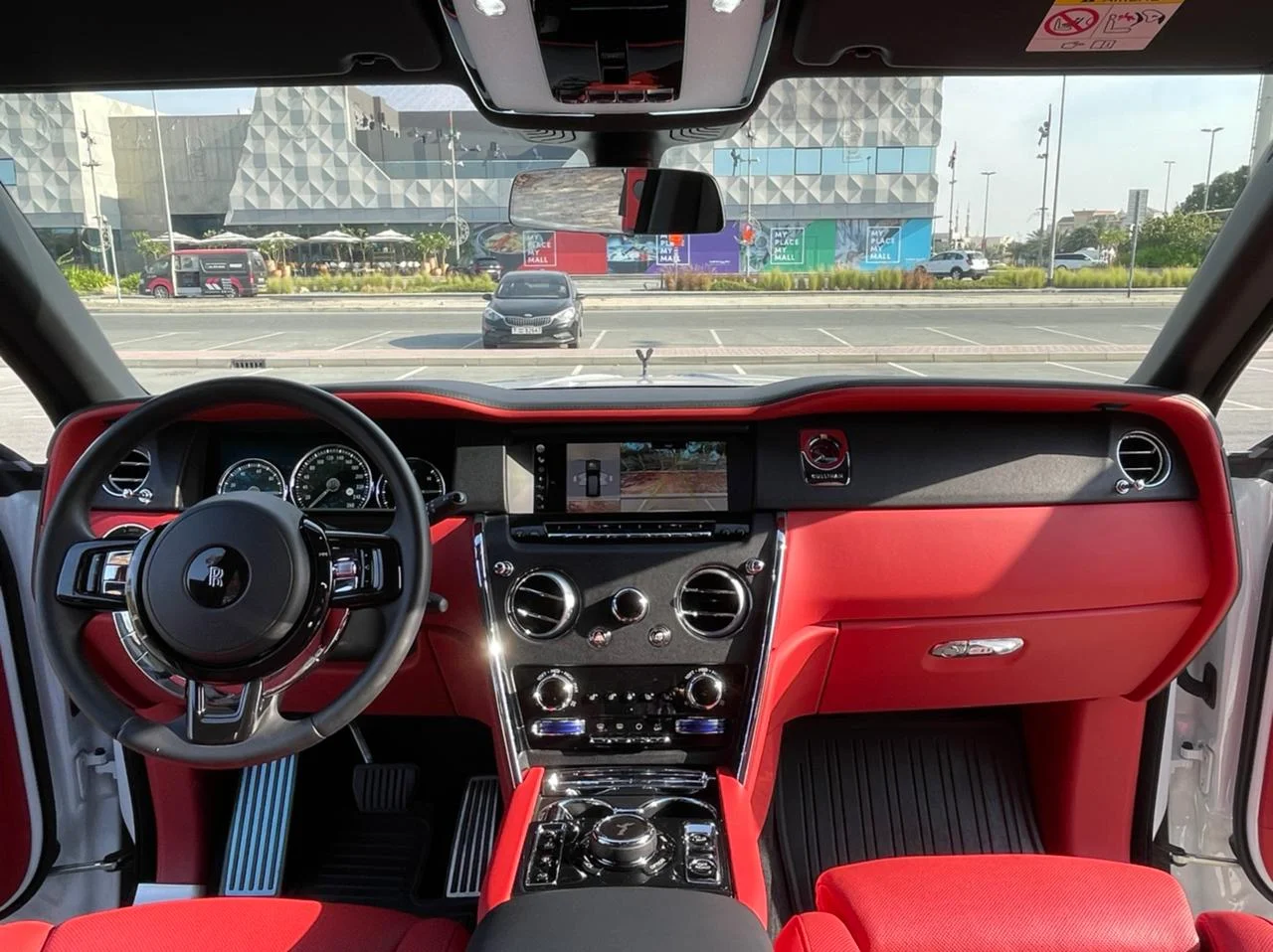 Rolls Royce Cullinan 2020 White rental in Dubai thumbnail 7