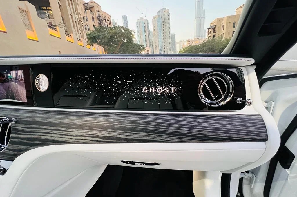 Rolls Royce Ghost 2021 White rental in Dubai thumbnail 7