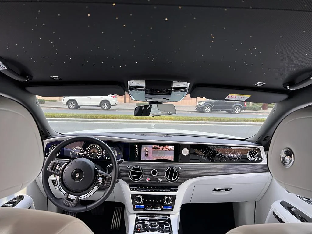 Rolls Royce Ghost 2021 White rental in Dubai thumbnail 8