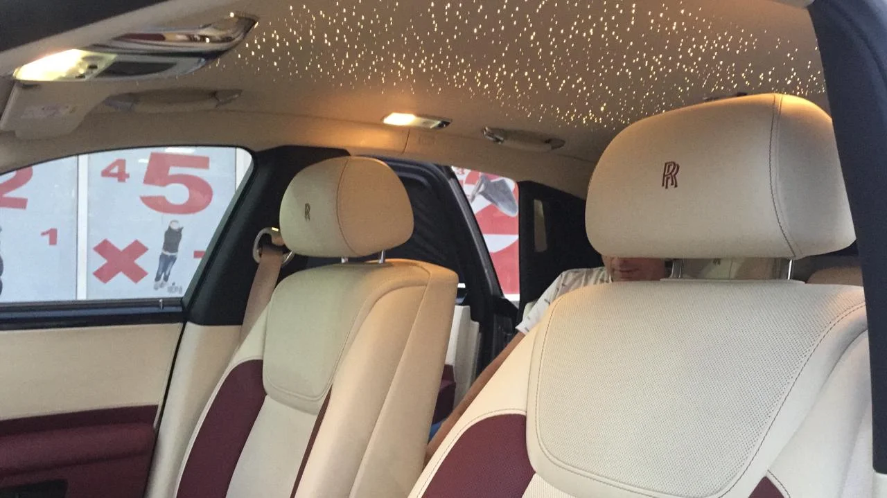 Rolls Royce Ghost 2019 Silver rental in Dubai thumbnail 7