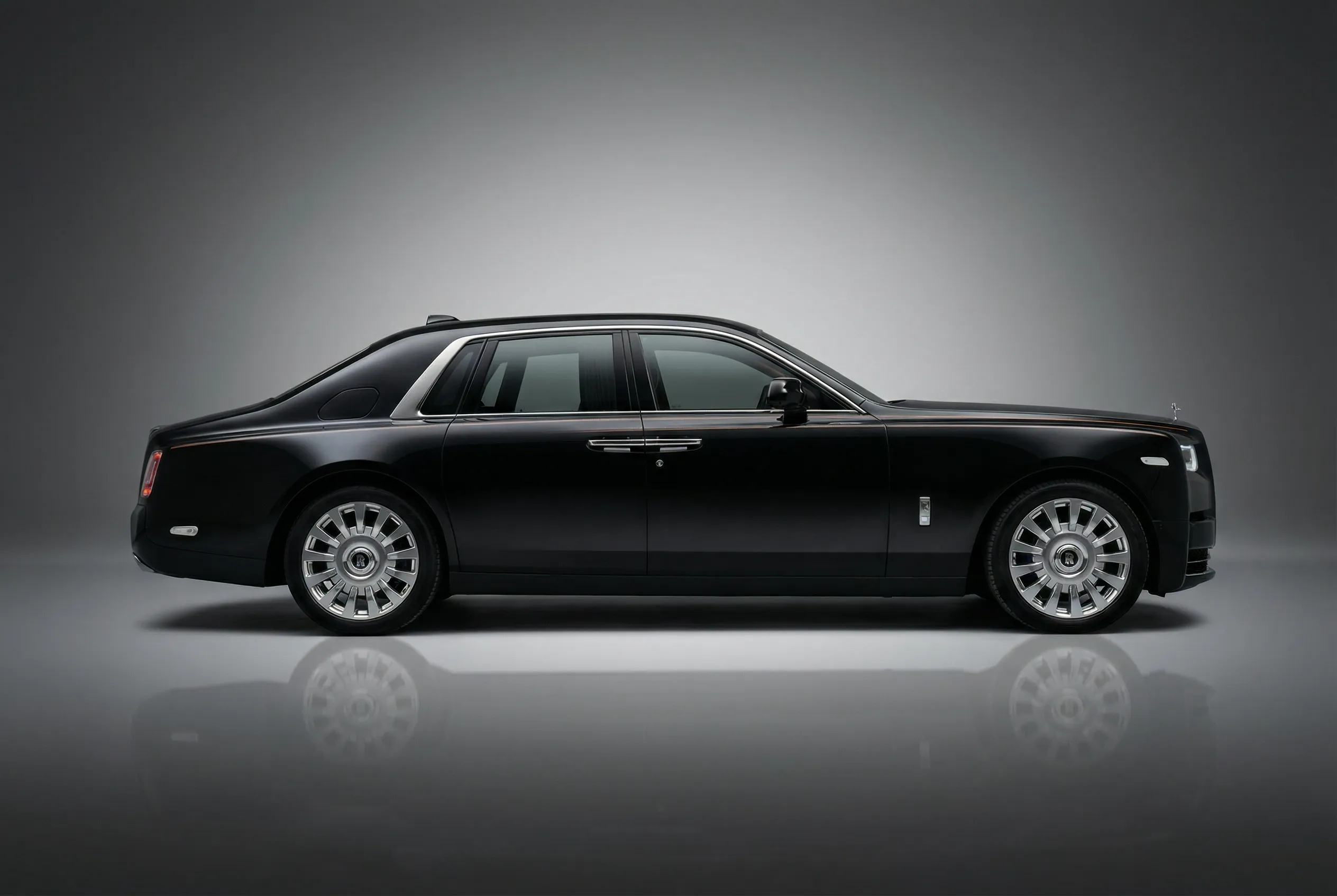 Rolls Royce Phantom 2022 Black rental in Dubai thumbnail 5