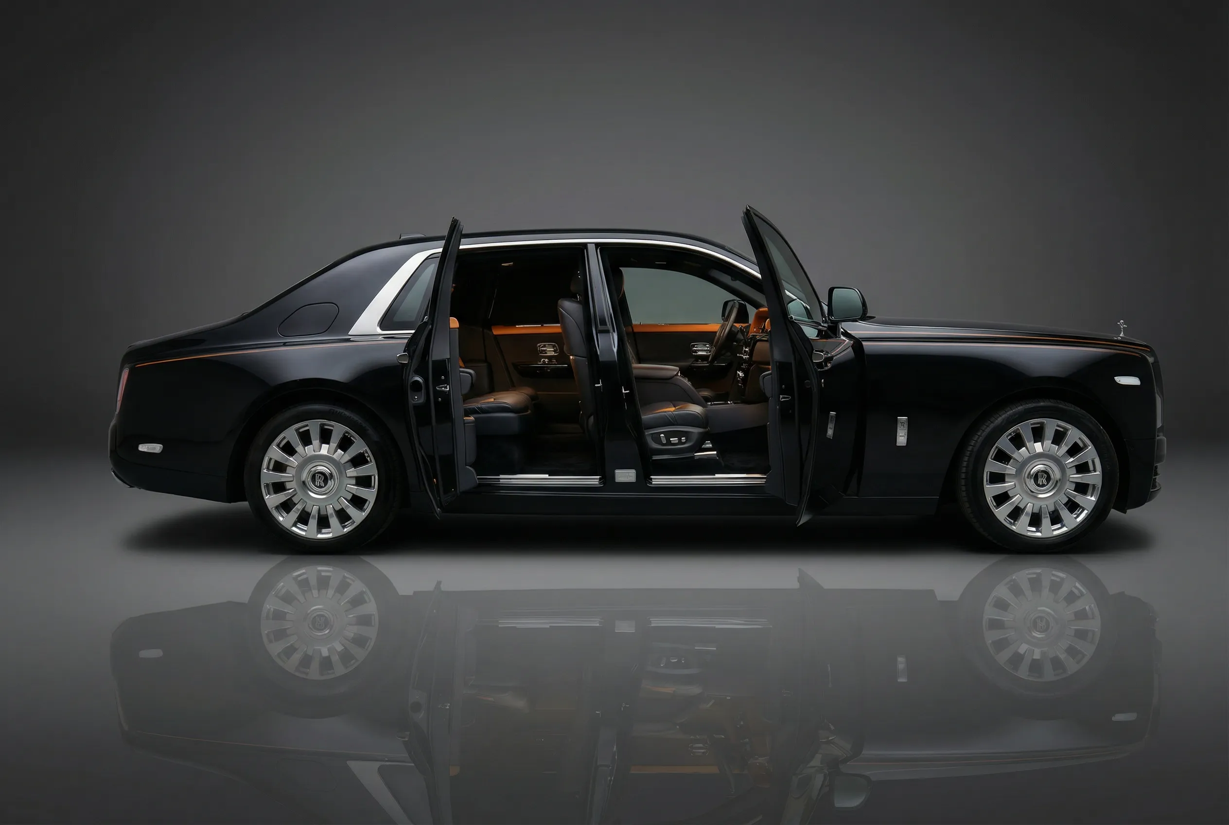 Rolls Royce Phantom 2022 Black rental in Dubai thumbnail 6